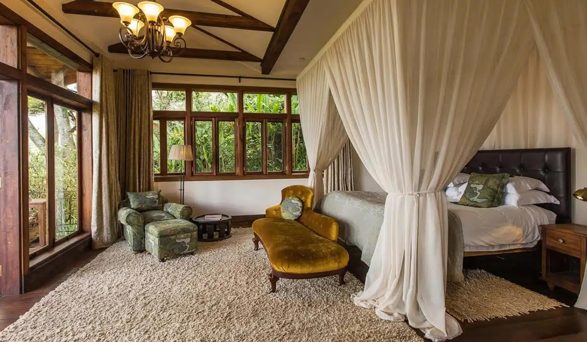 Suite Interior